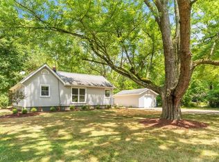 487 Perry Rd, Tallmadge, OH 44278