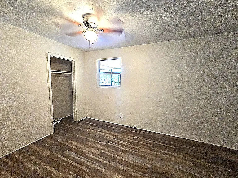 444 S Caroline St — Photo 13