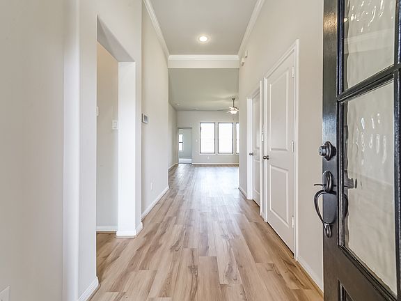 3rd image of 2615 Bayrose Dr