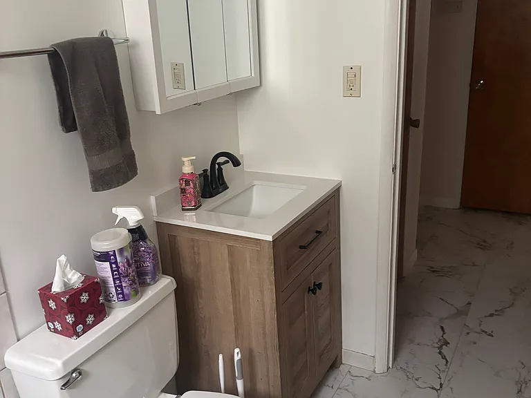 117 Harrington Ave #4 — Photo 7