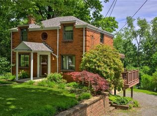 9334 Cromwell Dr, Pittsburgh, PA 15237