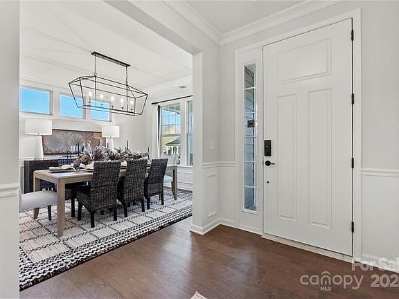 4th image of 6130 Anglin Dr