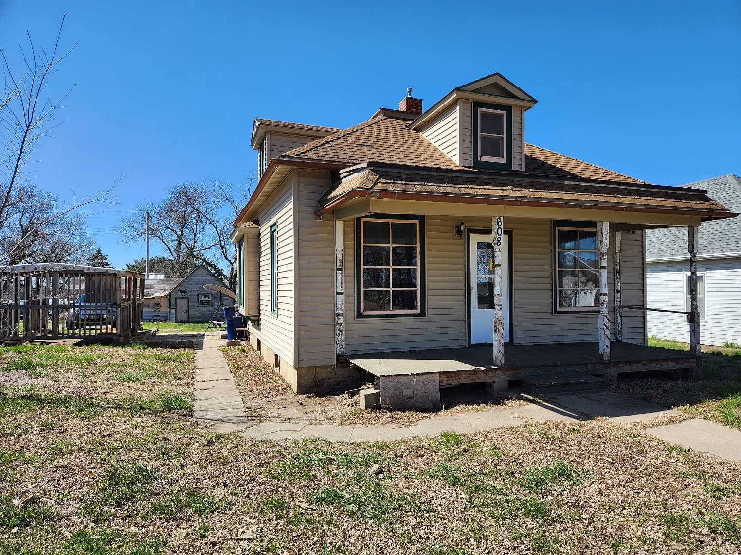 608 E ster St, Wausa, NE 68786 Zillow