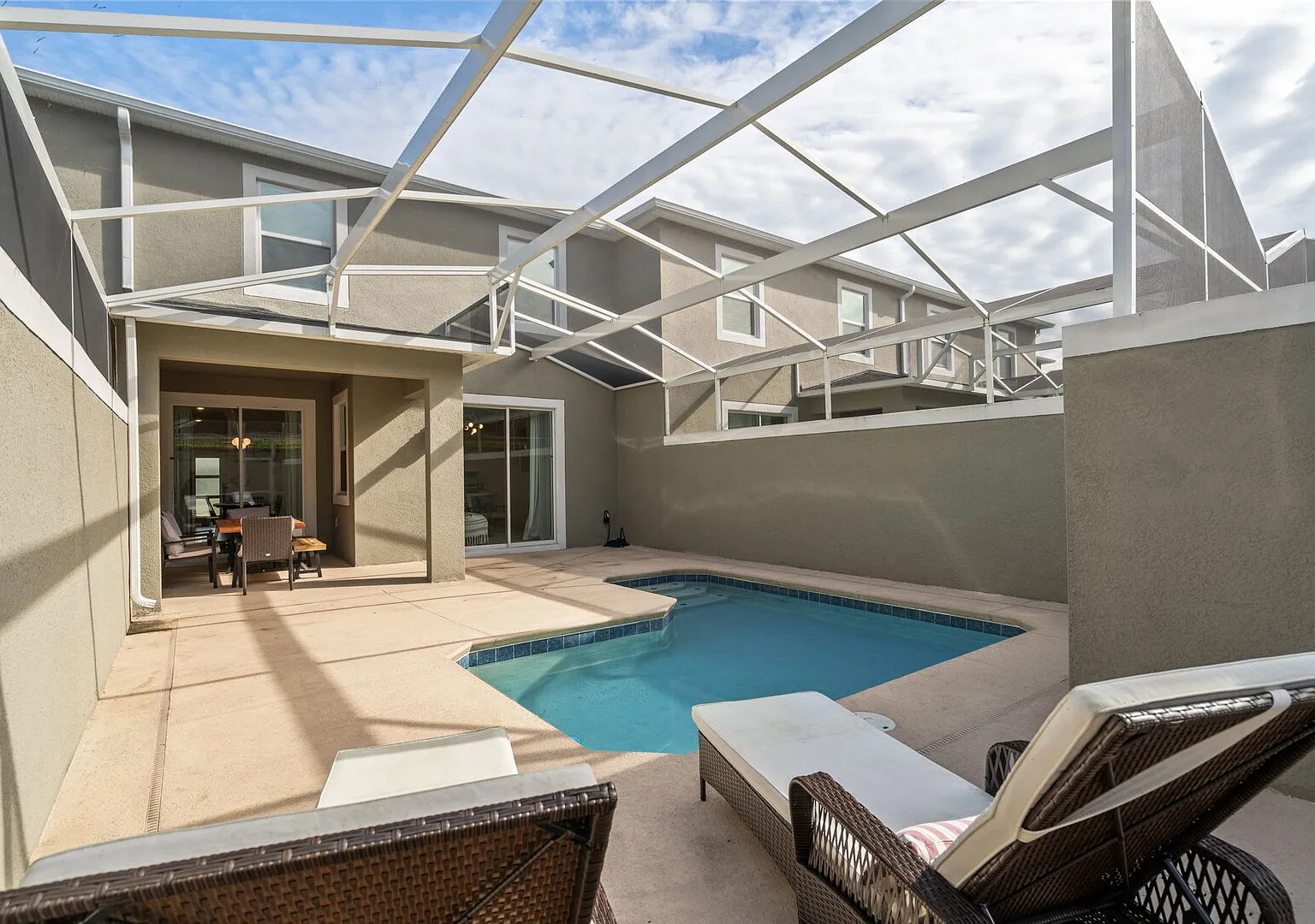 Amazing 4 Bedrooms home with Pool close to Disney — Photo 4