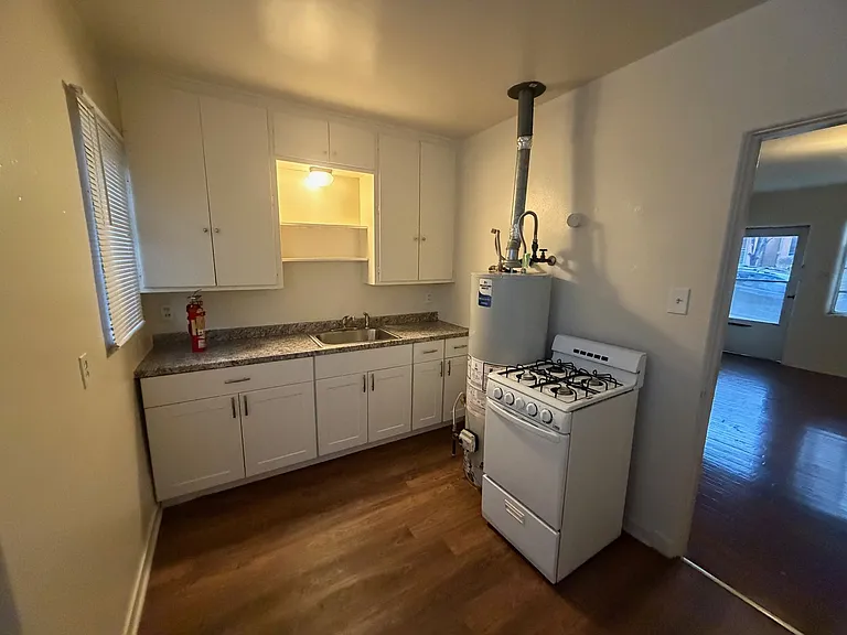 1115 Dr Martin Luther King Jr Ave NE — Photo 4