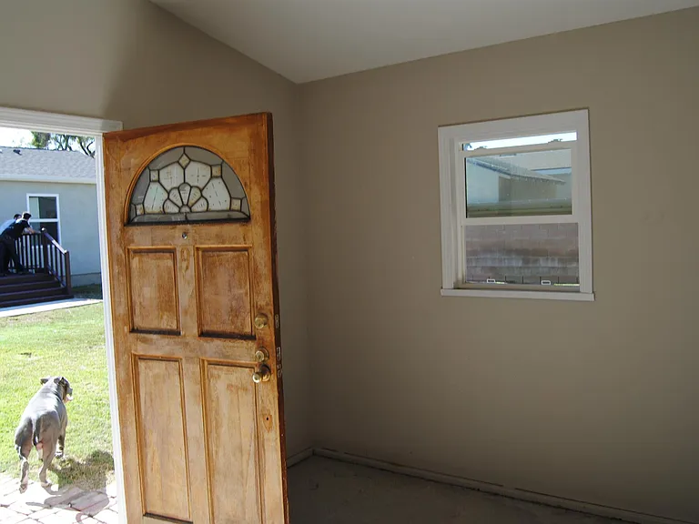 748 N Doan Dr — Photo 21