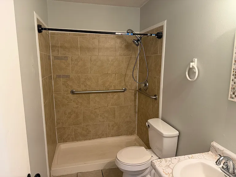 1682 Hamlet Dr #1682 — Photo 7