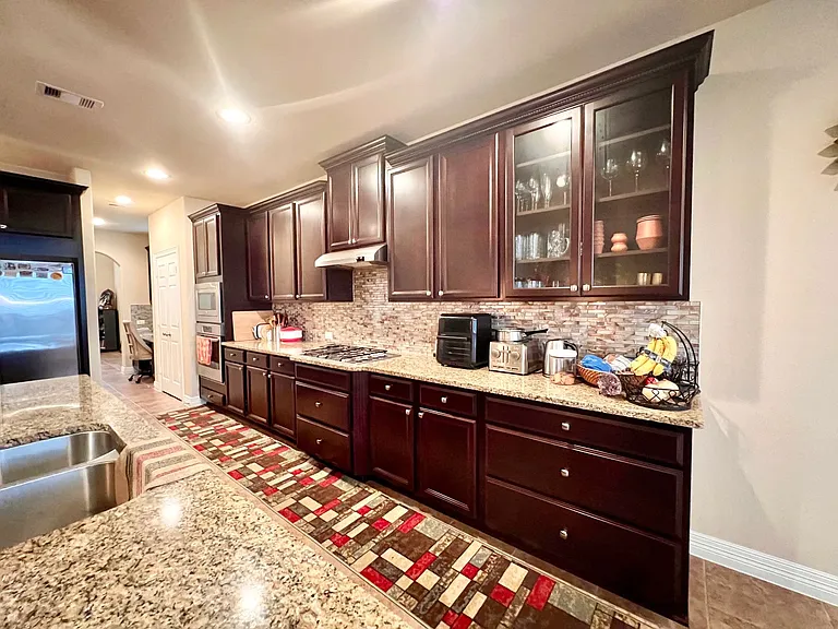 18607 Pelham Grove Ln — Photo 17