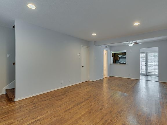 3rd image of 4525 Gilbert Ave APT 207