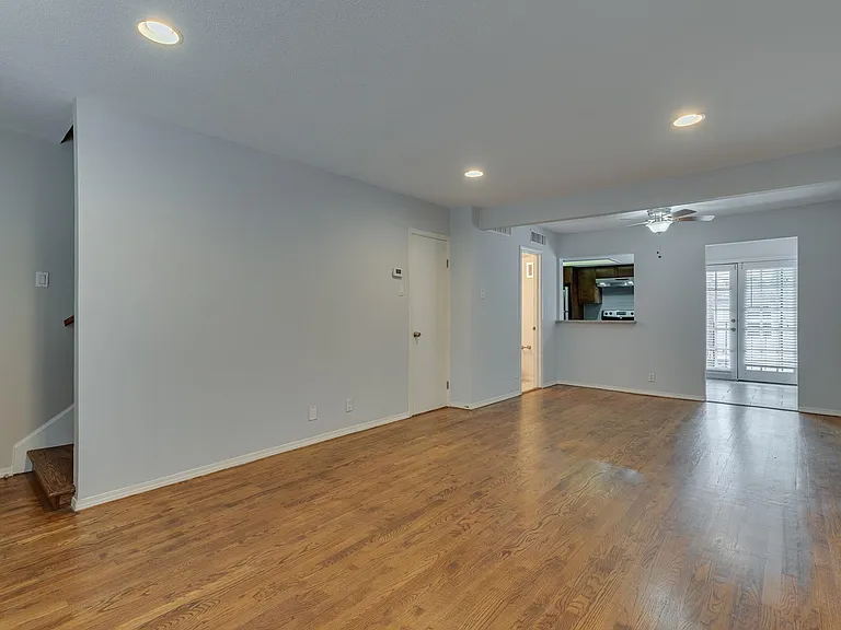 4525 Gilbert Ave #207 — Photo 3