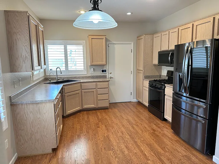 1370 Couperin Dr — Photo 19