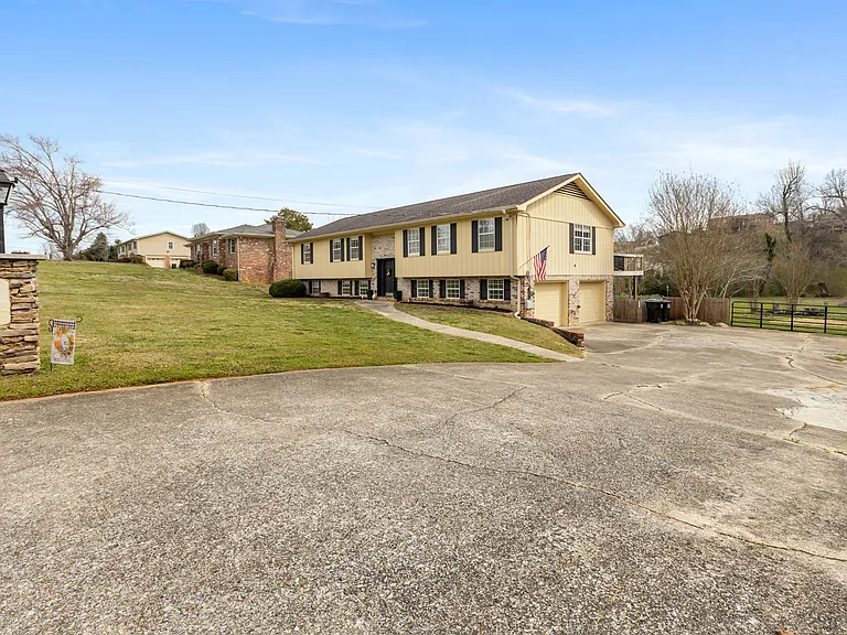 2712 Saint Lawrence Rd #136 — Photo 46