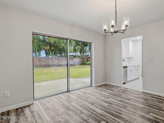 4th image of 1053 SAN REMO Road