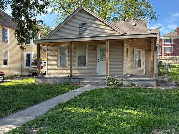 1405 Commercial St, Atchison, KS 66002
