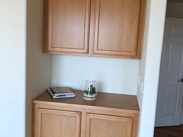 Glenoaks Villas — Photo 46
