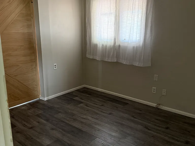 1825 E Randall Dr — Photo 9