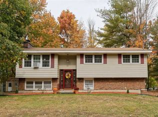 1133 Old Schaghticoke Rd, Schaghticoke, NY 12154