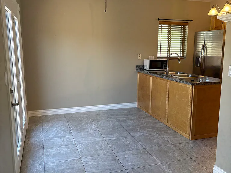 102 W Loma Vista Dr #102 — Photo 15