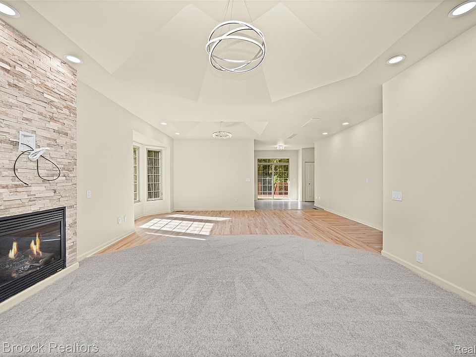 23351 Churches St, photo 15