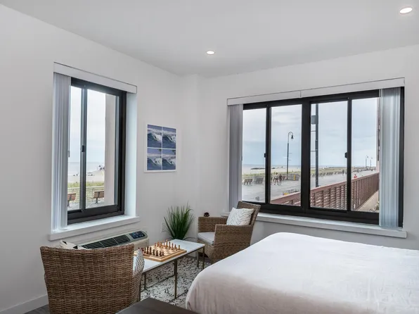 100 W Broadway, Long Beach, NY