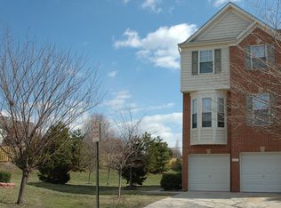 4637 Deerwatch Dr, Chantilly, VA 20151