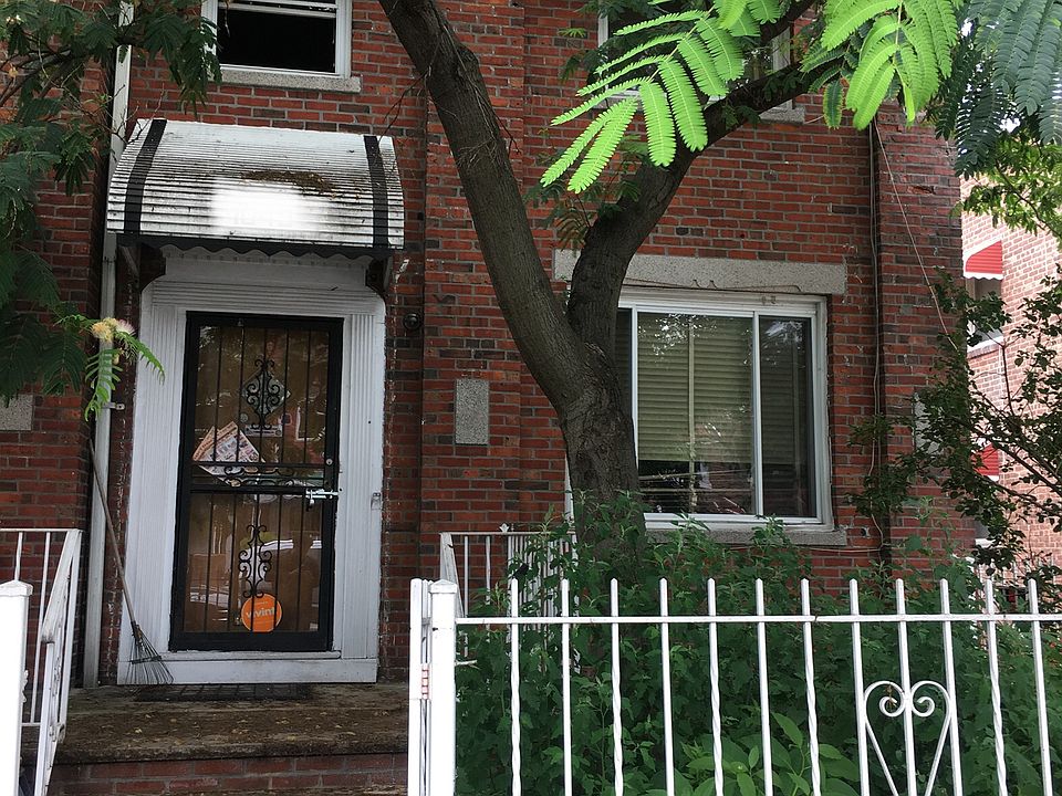 1st image of 1049 Stratford Ave