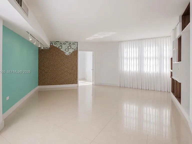 825 Brickell Bay Dr #1151 — Photo 11