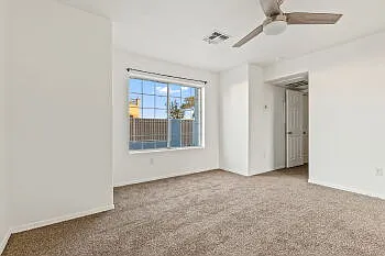 1344 Park Ln — Photo 7