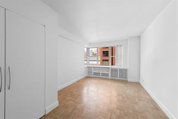 Sold by Compass | media 21