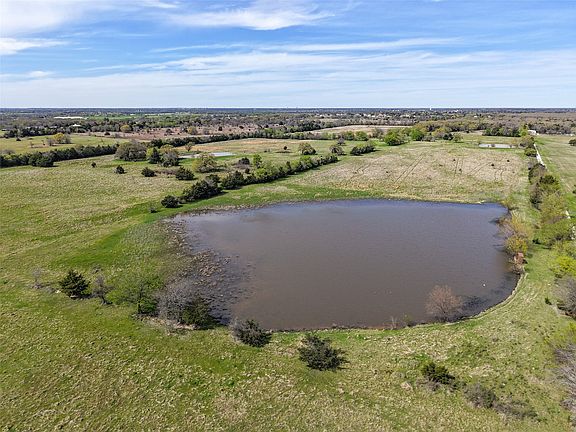 3rd image of 89.954 Acs County Rd #2546