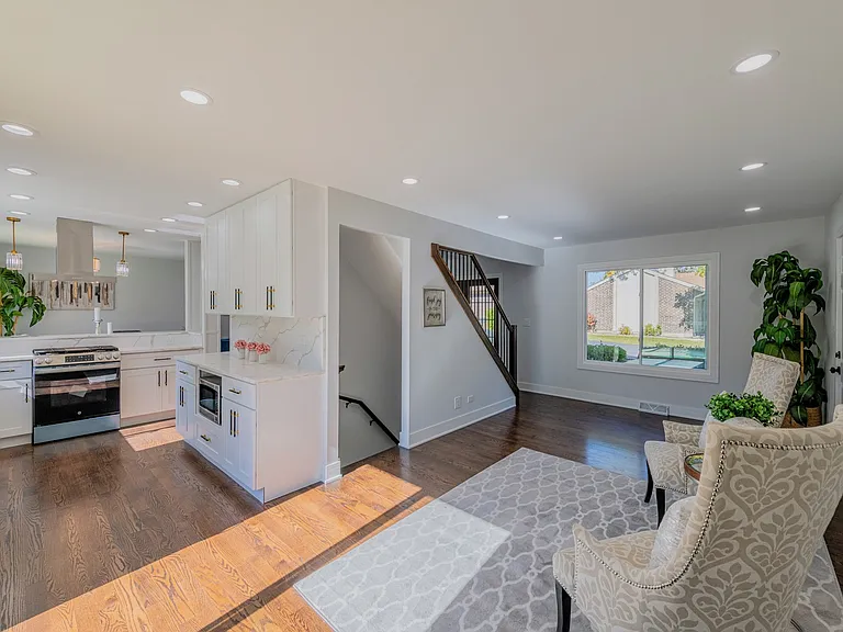 380 Ventura Club Dr — Photo 14