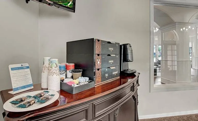 Hamptons at Woodland Pointe — Photo 24