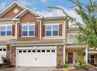 105 Willow View Ln, Apex, NC 27539