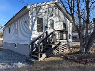 16 Hewey St, Lisbon, ME 04252