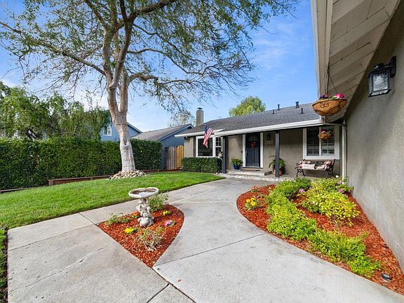 4th image of 325 Curie Dr