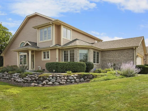 9210 Prairie Village DRIVE, Kenosha, WI 53142