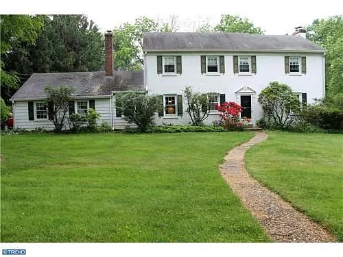 375 Kathwood Ln photo 1