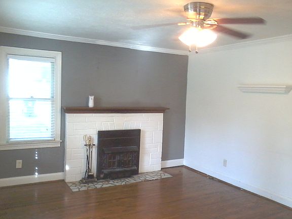 Living room &wood burning st