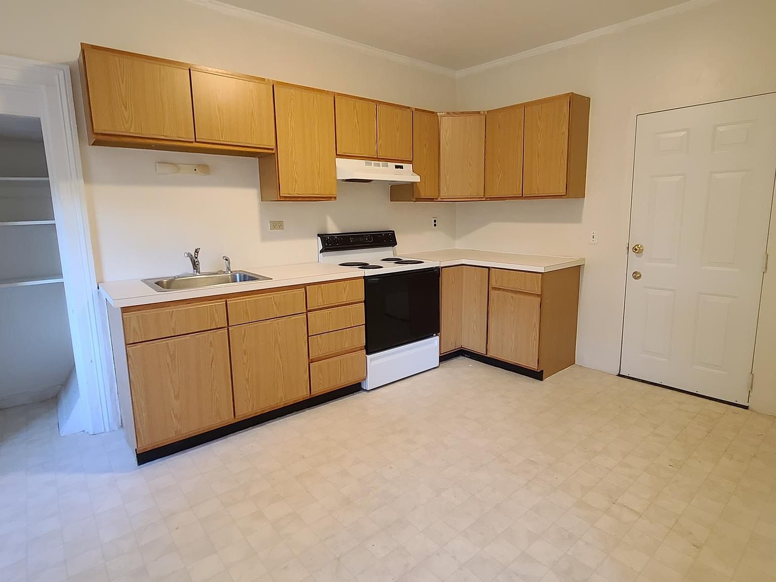 104 Laurel Hill Ave APT 3, Norwich, CT 06360 Zillow