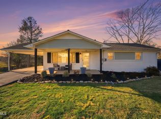 765 Liberty Church Rd, Kingsport, TN 37663