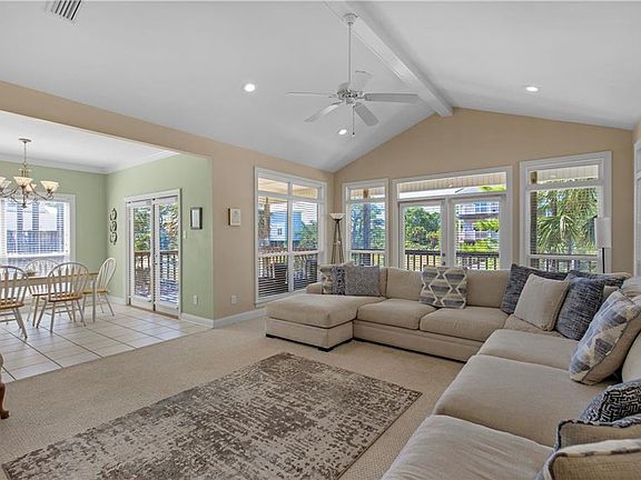2nd image of 208 Isabella Ct