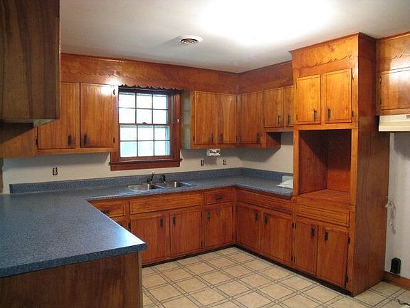 2nd image of 7175 Powhatan Dr