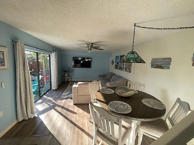 1424 14th Ct — Photo 6