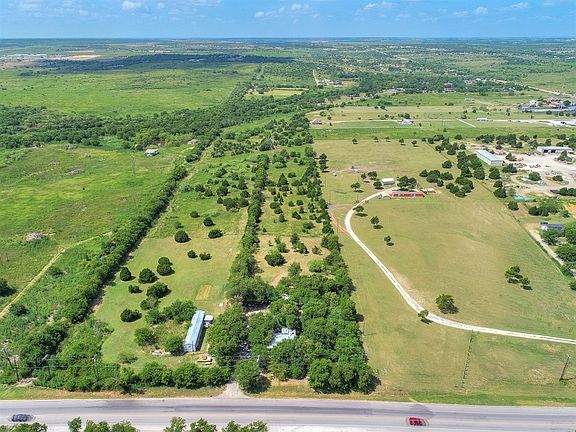 4th image of 10901 Fm 812 Rd