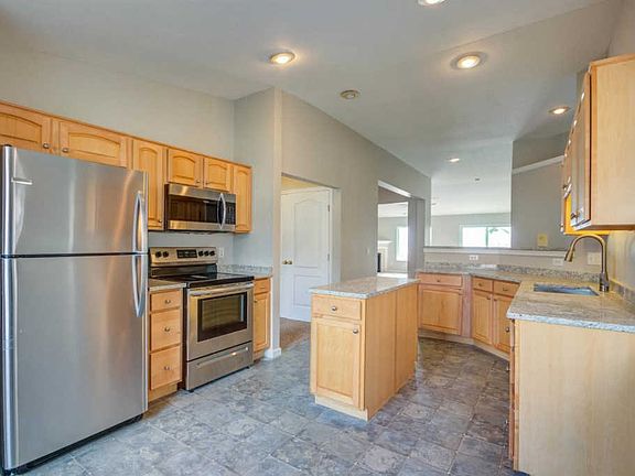 5th image of 2447 Elderberry Ct