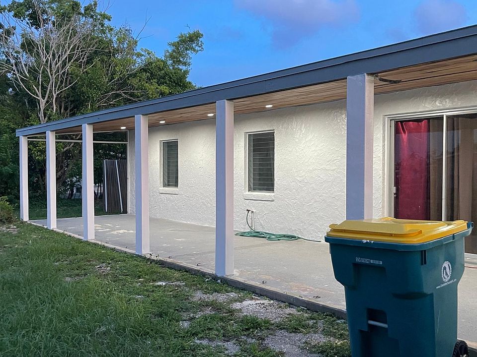 1st image of 257 Palmetto Cir NE