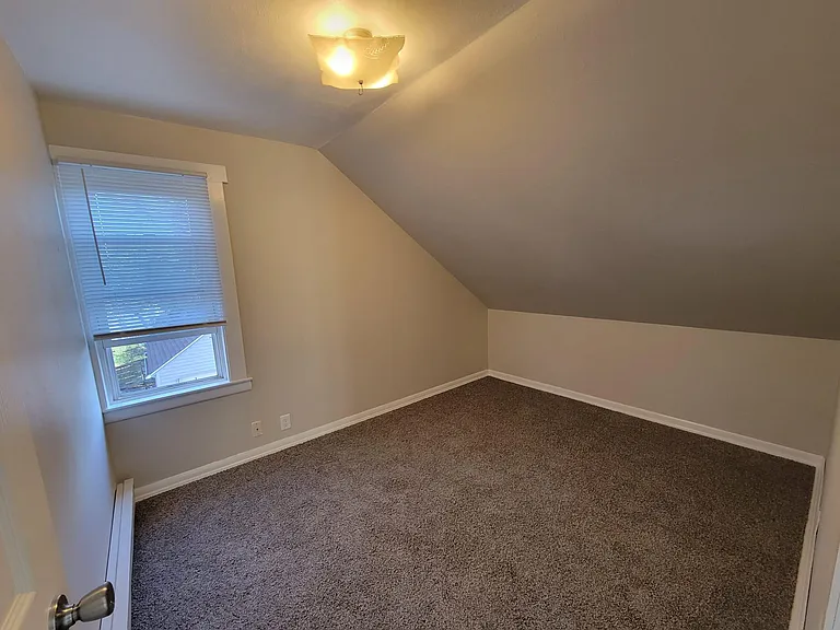 327 E Lincoln Ave #2 — Photo 3