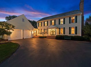 2557 Parkwood Dr, Green Bay, WI 54304