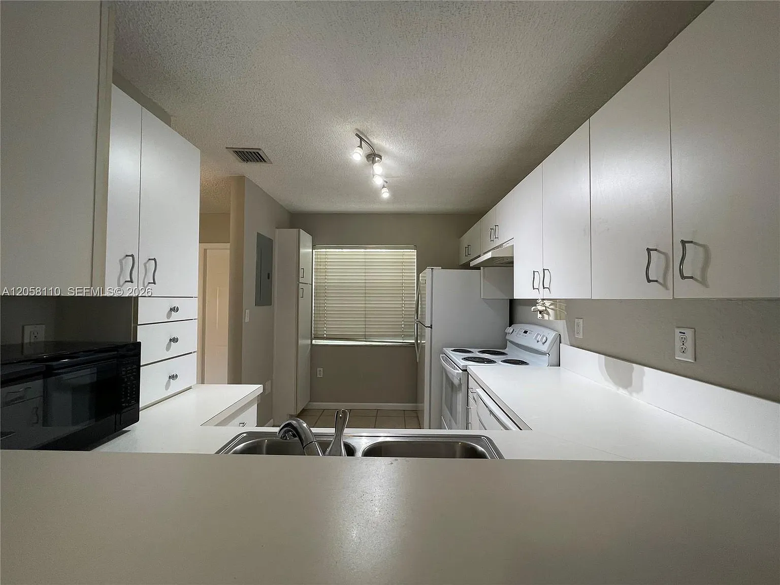 Bonita Villas Condo — Photo 4