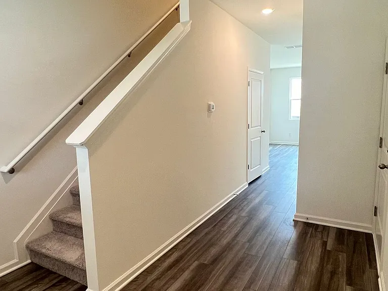 105 Thetford Way — Photo 2